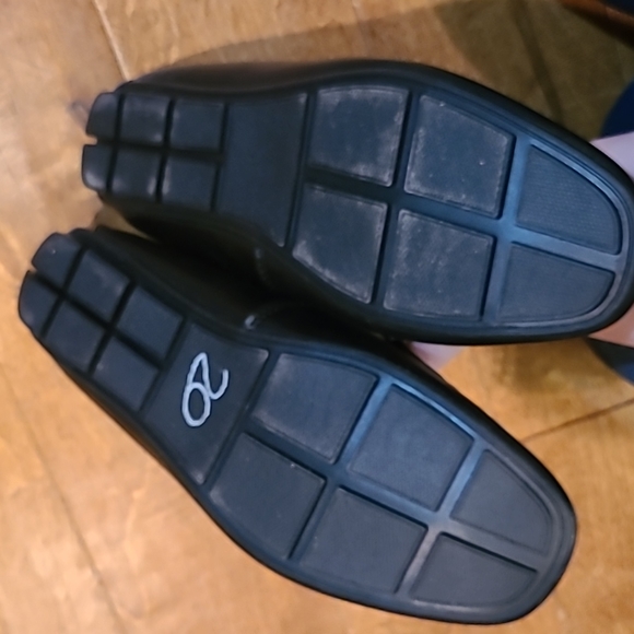 Levi Shoes - Picture 2 of 4